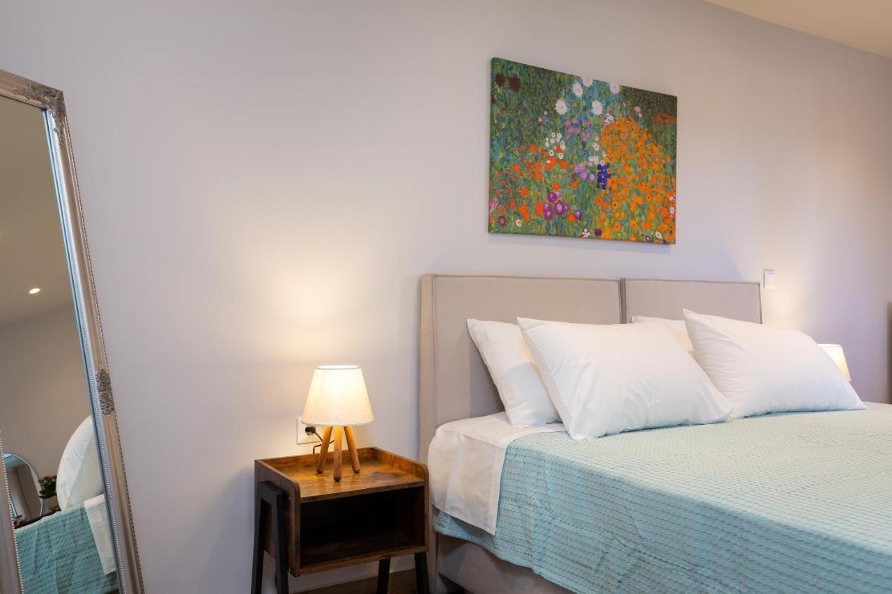 Nightingale Villa & Suites Corfu Gazatika ภายนอก รูปภาพ