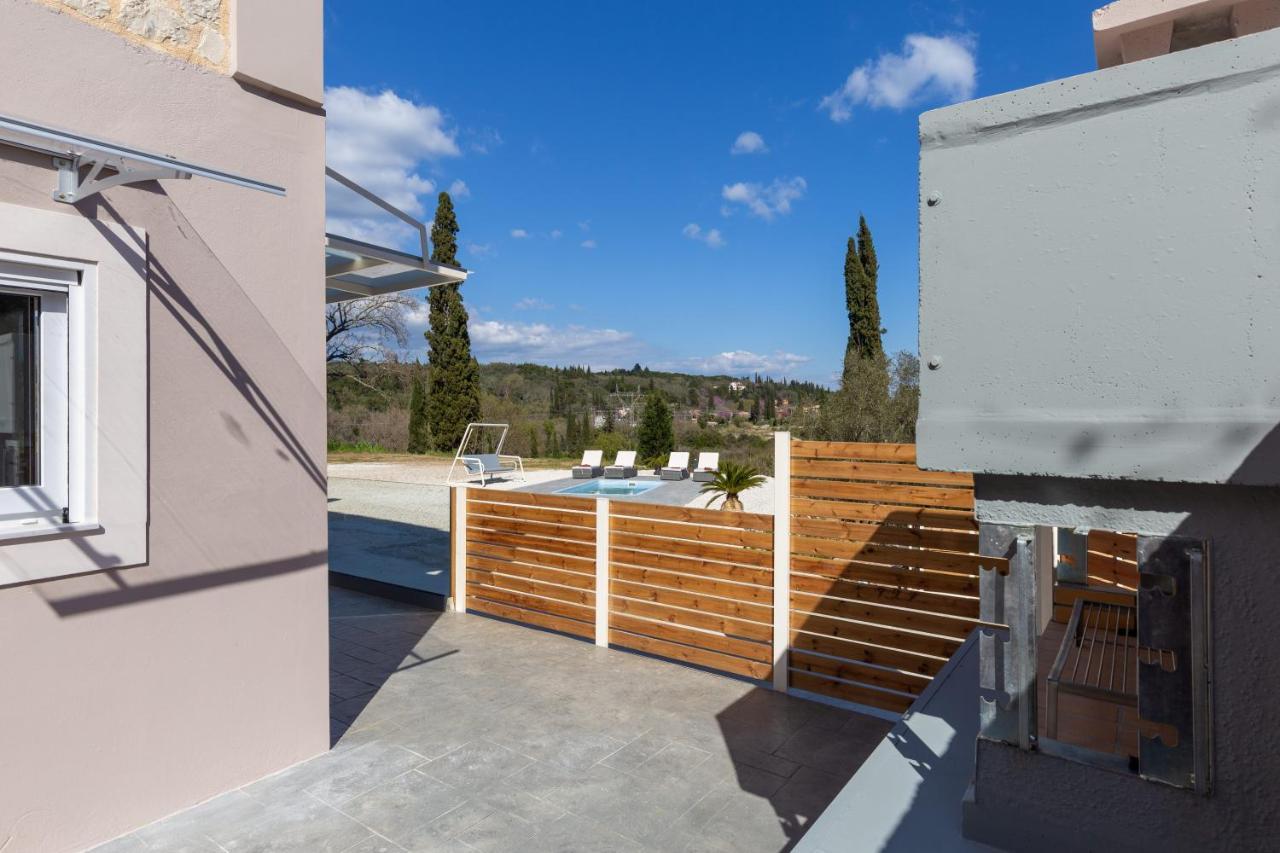Nightingale Villa & Suites Corfu Gazatika ภายนอก รูปภาพ