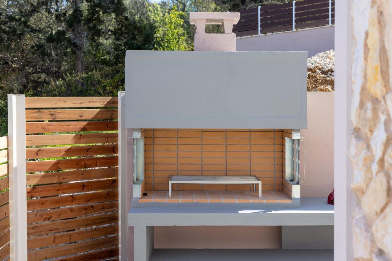 Nightingale Villa & Suites Corfu Gazatika ภายนอก รูปภาพ