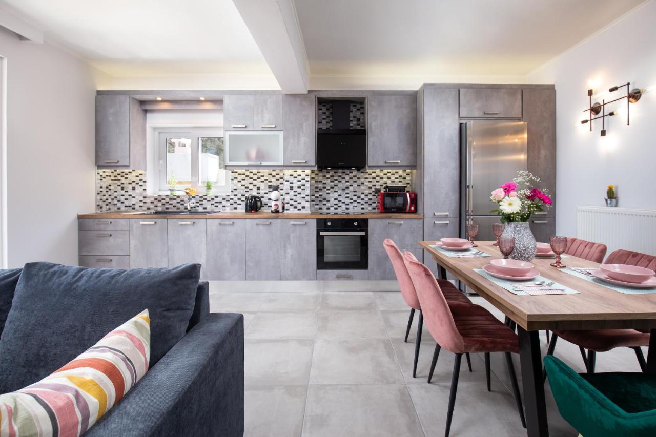 Nightingale Villa & Suites Corfu Gazatika ภายนอก รูปภาพ