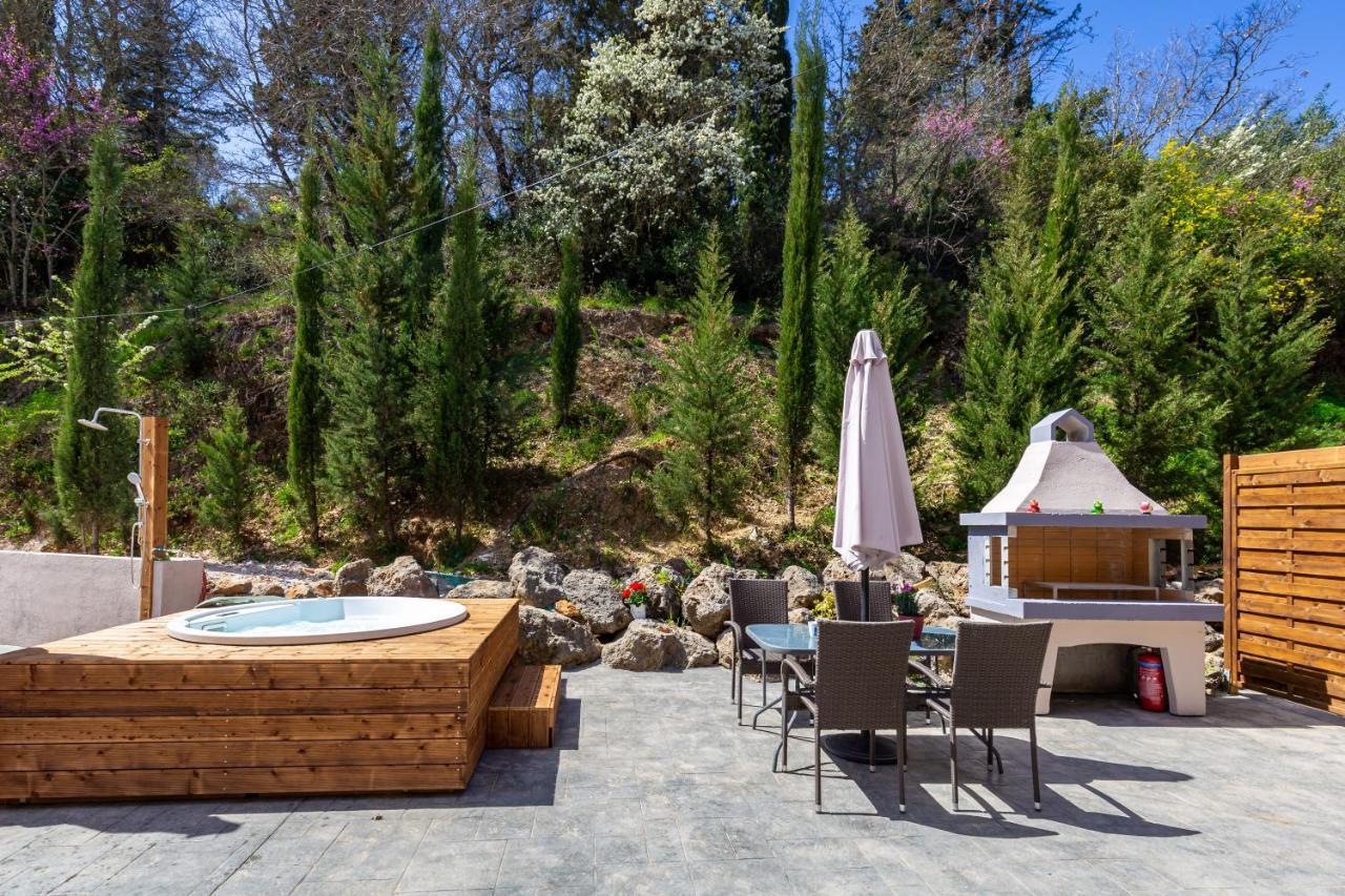 Nightingale Villa & Suites Corfu Gazatika ภายนอก รูปภาพ