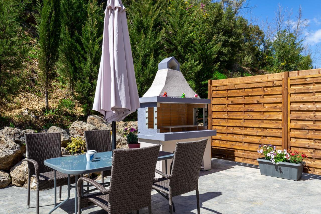 Nightingale Villa & Suites Corfu Gazatika ภายนอก รูปภาพ