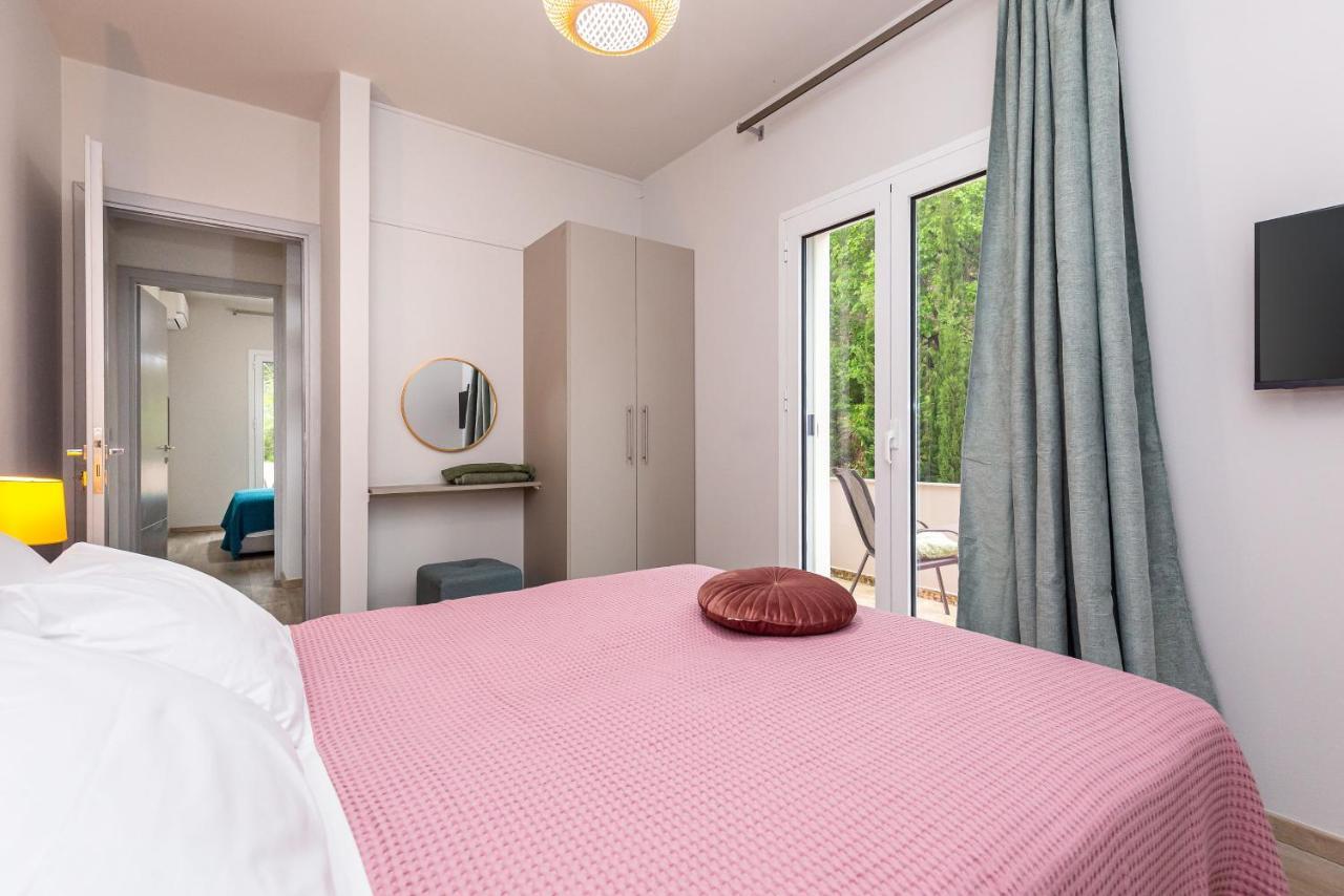 Nightingale Villa & Suites Corfu Gazatika ภายนอก รูปภาพ