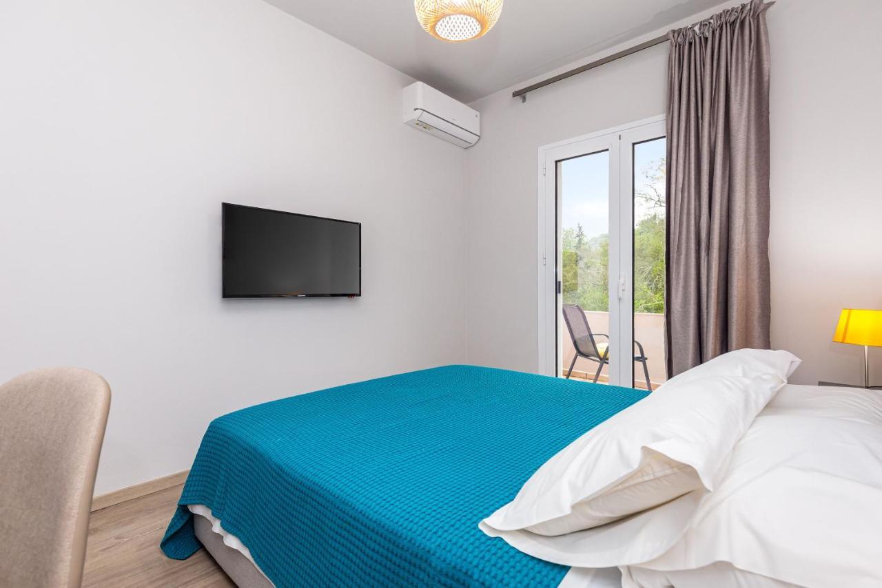 Nightingale Villa & Suites Corfu Gazatika ภายนอก รูปภาพ